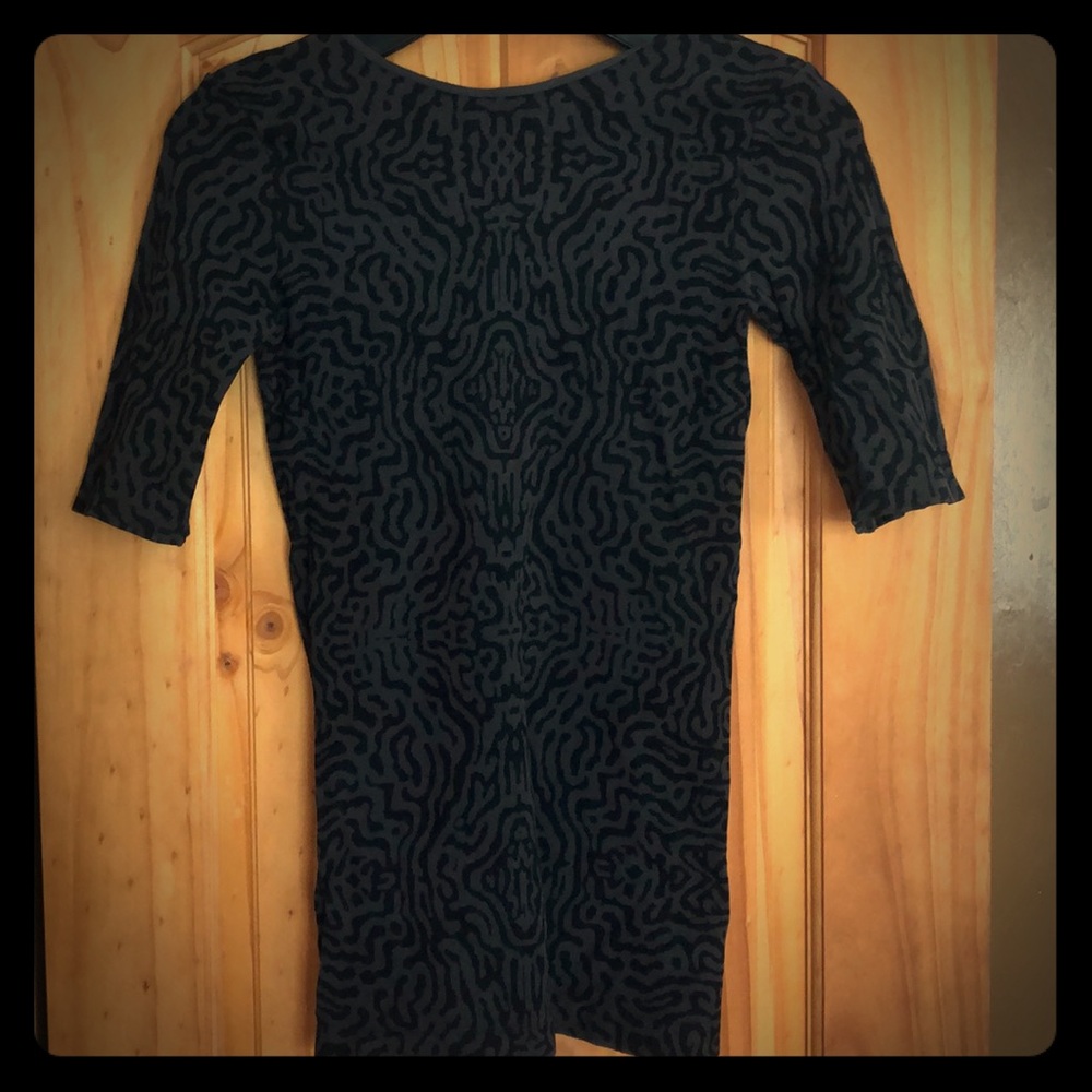 TEES by TINA ONE size fits most Black and Grey